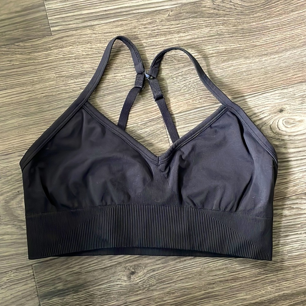 Lululemon V-Neck Sports Bra - Size M